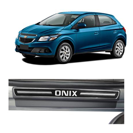 Kit Soleira Chevrolet Onix Elegance Premium 2013 a 2015 4 Portas - Np Menor preço em Kit Soleira Chevrolet Onix Elegance Premium 2013 a 2015 4 Portas - Np