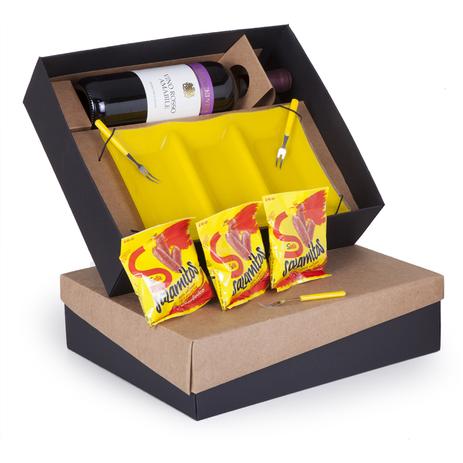 Kit Vinho Italiano + 1 Petisqueira + 3 Salamitos - Shop quality Menor preço em Kit Vinho Italiano + 1 Petisqueira + 3 Salamitos - Shop quality