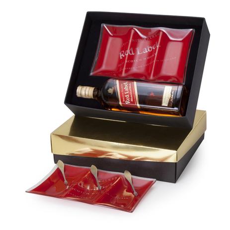 Kit Whisky Johnnie Walker Red Label litro + 1 petisqueira e 3 garfinhos - Shop quality é ruim? Kit Whisky Johnnie Walker Red Label litro + 1 petisqueira e 3 garfinhos - Shop quality é boa?
