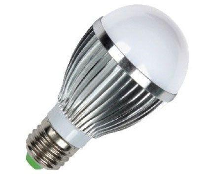 Lampada Bulbo Led Alumínio 9w 6500K Branco Frio Super Economica - Briled é ruim? Lampada Bulbo Led Alumínio 9w 6500K Branco Frio Super Economica - Briled é boa?