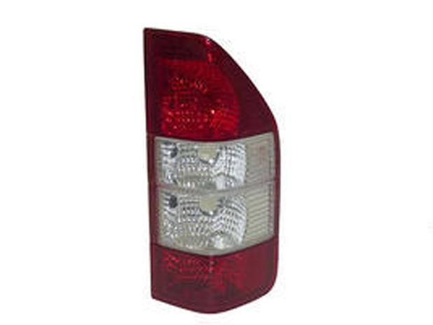LANTERNA TRASEIRO L.D ACRILICA LUXO BICOLOR 0008261656 Mercedes - Mercedes benz Menor preço em LANTERNA TRASEIRO L.D ACRILICA LUXO BICOLOR 0008261656 Mercedes - Mercedes benz