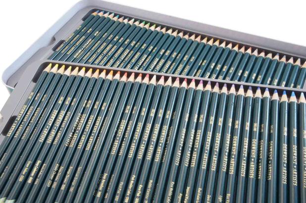 Lápis de Cor Artists Estojo com 72 Cores Ref. 32097 Derwent Menor preço em Lápis de Cor Artists Estojo com 72 Cores Ref. 32097 Derwent