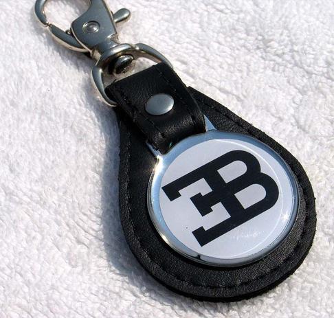 Lindo Chaveiro Couro Eb Bugatti Novo! - Chavemax Menor preço em Lindo Chaveiro Couro Eb Bugatti Novo! - Chavemax