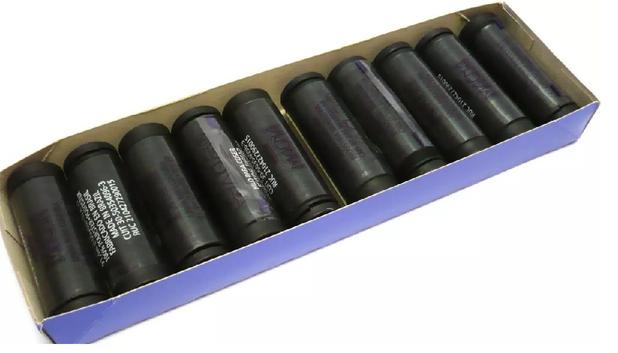 Linhas para costura Magna estojo com 30 tubos pretos - Produto nacional Menor preço em Linhas para costura Magna estojo com 30 tubos pretos - Produto nacional