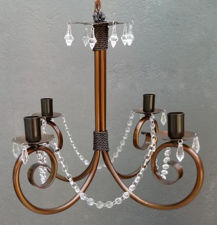 Lustre Artesanal De Ferro com Cristal Rustico Para Sala de Jantar e Cozinha - Libertas rosas Menor preço em Lustre Artesanal De Ferro com Cristal Rustico Para Sala de Jantar e Cozinha - Libertas rosas