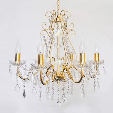 Lustre Candelabro 6 Braços Dourado Pendente Cristal Acrílico LM1902 - Eluminarias Menor preço em Lustre Candelabro 6 Braços Dourado Pendente Cristal Acrílico LM1902 - Eluminarias