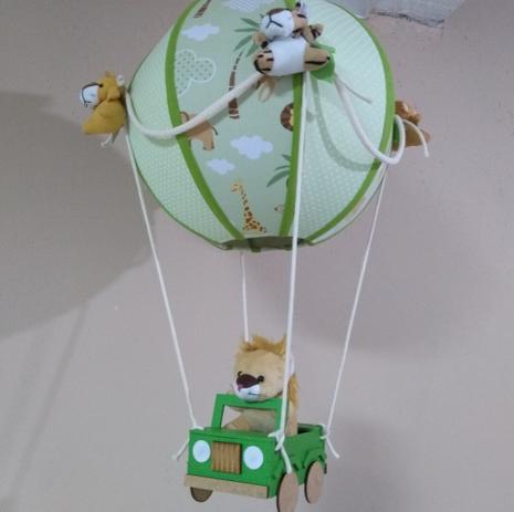 Lustre infantil balão bolinha safari baby verde jipe - Fada artesã Menor preço em Lustre infantil balão bolinha safari baby verde jipe - Fada artesã
