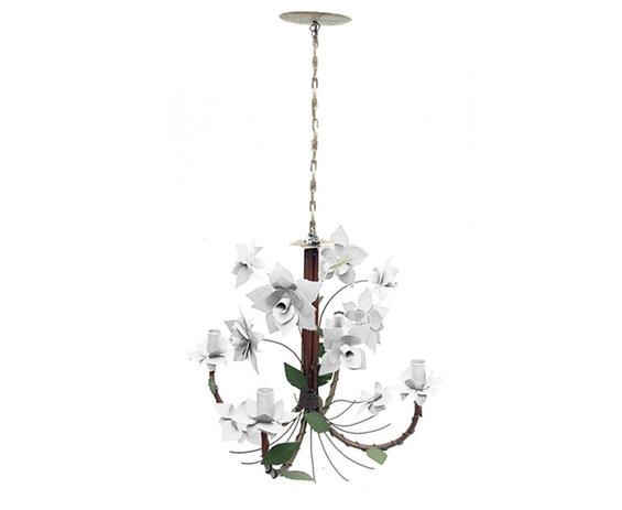 Lustre para Sala de Estar Artesanal de Ferro com Flores de Lata - Libertas rosas artesanato Menor preço em Lustre para Sala de Estar Artesanal de Ferro com Flores de Lata - Libertas rosas artesanato