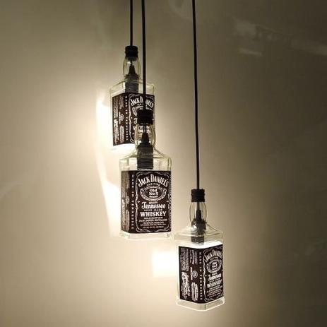 Lustre Pendente 3 Garrafas Jack Daniels preta 3 luzes E27 - Mais az desing Menor preço em Lustre Pendente 3 Garrafas Jack Daniels preta 3 luzes E27 - Mais az desing