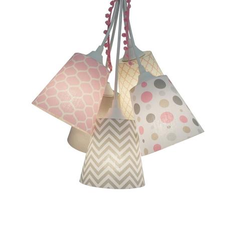 Lustre Pendente Cacho Menina Geométrico Crie Casa Cinza e Rosa Menor preço em Lustre Pendente Cacho Menina Geométrico Crie Casa Cinza e Rosa