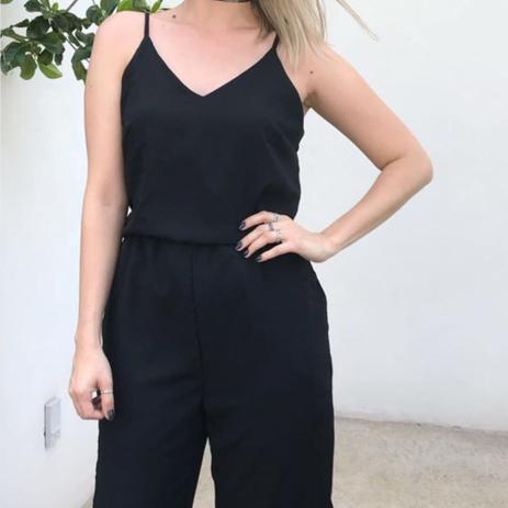 macacao pantacourt com elastico na perna