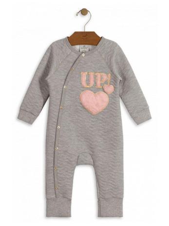 Macacão Up Baby Longa em Malha Matelassê Coração Cinza Menor preço em Macacão Up Baby Longa em Malha Matelassê Coração Cinza