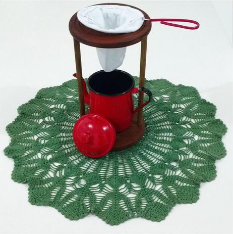 Mancebo Coador de Café em Madeira Com Bule Esmaltado Vermelho - Metallouça Menor preço em Mancebo Coador de Café em Madeira Com Bule Esmaltado Vermelho - Metallouça