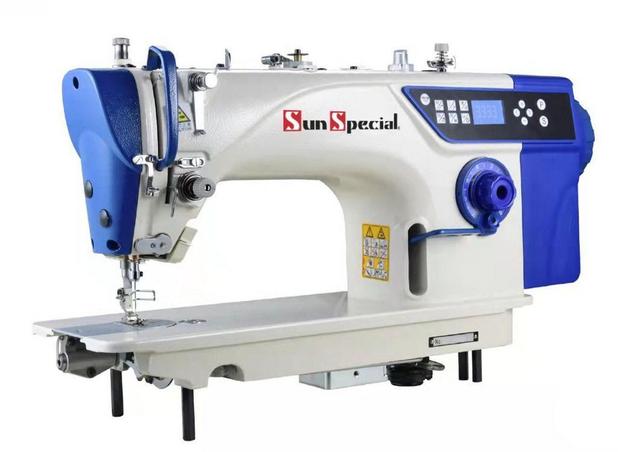Menor preço em Maquina reta eletronica sun special edição especial costura & bordados  ss18d4-pr qi azul - 220 v com kit de calcadores - Sunspecial