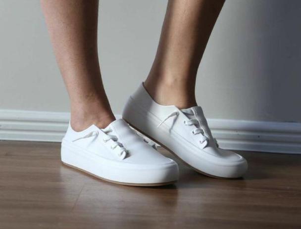 Melissa tênis ulitsa sneacker tamanho 33/34 branca 100 % original com nota fiscal + brinde surpresa - Melissa 100% Original - Outros Moda e Acessórios - Magazine Luiza