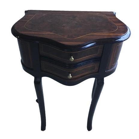 Mesa Auxiliar Clássica em Madeira Estilo Luis XV 2 Gavetas - Prime home decor Menor preço em Mesa Auxiliar Clássica em Madeira Estilo Luis XV 2 Gavetas - Prime home decor