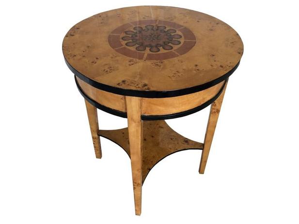 Mesa Auxiliar Clássica Folheada a Rádica - Prime home decor Menor preço em Mesa Auxiliar Clássica Folheada a Rádica - Prime home decor