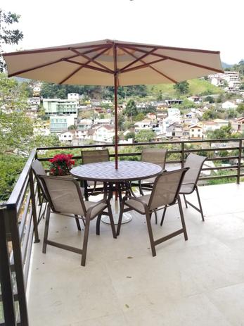 Mesa De 1,30m + 6 Cadeiras Para Área Externa + 1 Guarda Sol 1100159246 -  Sarah Móveis - Conjunto de Mesa e Cadeiras para Jardim - Magazine Luiza