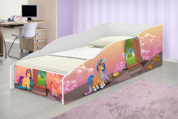 Mini Cama Club Mundo dos Unicórnios - Casah Menor preço em Mini Cama Club Mundo dos Unicórnios - Casah
