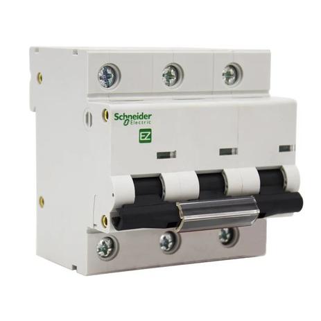 Mini Disjuntor C Tripolar 70A Schneider Menor preço em Mini Disjuntor C Tripolar 70A Schneider