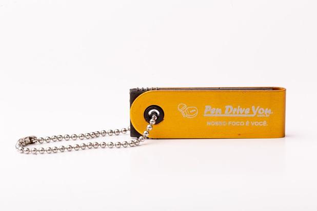 Mini Pen Drive 32GB Slim Giratório Amarelo com Corrente - Pen drive you Menor preço em Mini Pen Drive 32GB Slim Giratório Amarelo com Corrente - Pen drive you