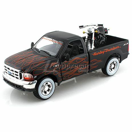 Miniatura Ford F350 1999 1/27 + Fxstb Night Train 2002 1/24 Menor preço em Miniatura Ford F350 1999 1/27 + Fxstb Night Train 2002 1/24