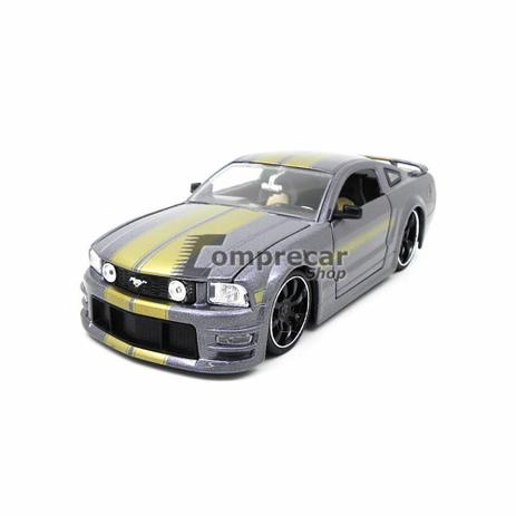Menor preço em Miniatura Ford Mustang Gt 2006 Cinza Jada Toys 1/24