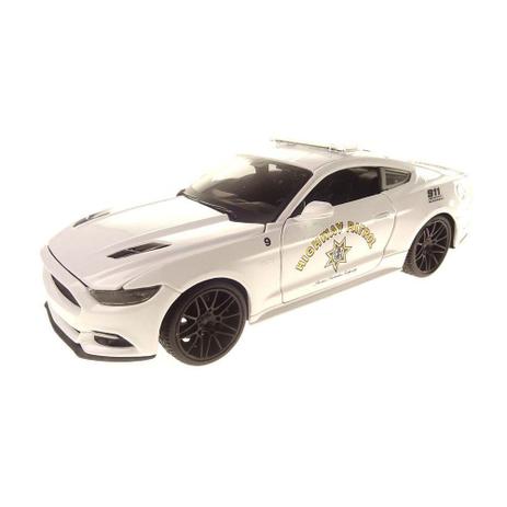 Miniatura Ford Mustang GT 2015 Branco Maisto 1/24 Menor preço em Miniatura Ford Mustang GT 2015 Branco Maisto 1/24