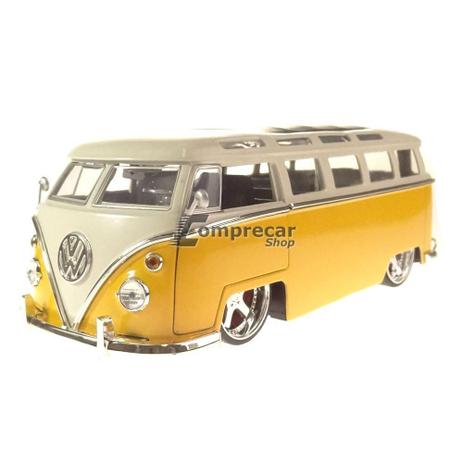Miniatura Volkswagen Bus Kombi Tunning 1962 Amarelo 1/24 Menor preço em Miniatura Volkswagen Bus Kombi Tunning 1962 Amarelo 1/24