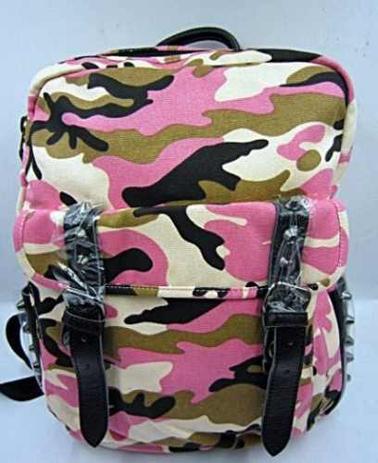 Mochila Camuflada Rosa Feminina Com Spikes E Fivelas Rock - Importado Menor preço em Mochila Camuflada Rosa Feminina Com Spikes E Fivelas Rock - Importado