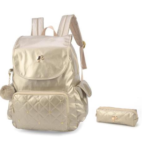 Mochila Juvenil Feminina Notebook Metalizada Barbie Dourado Com Estojo/Necessaire Mj48531bb Menor preço em Mochila Juvenil Feminina Notebook Metalizada Barbie Dourado Com Estojo/Necessaire Mj48531bb