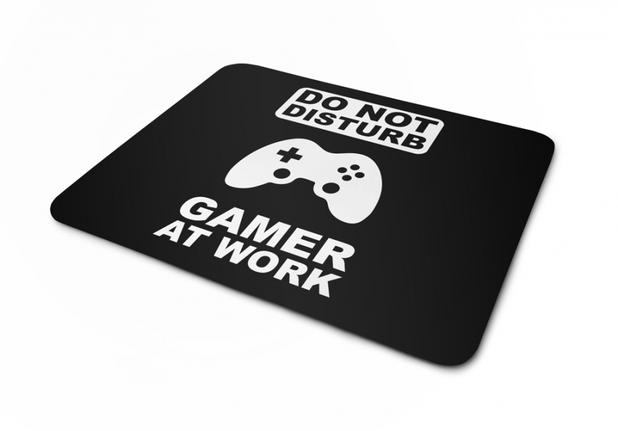 Mousepad Gamer At Work I - Artgeek Menor preço em Mousepad Gamer At Work I - Artgeek