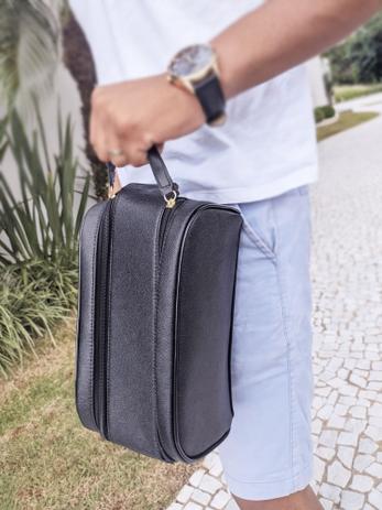 Necessaire Grande Colorida / Bolsa de mão / Porta Chuteiras / Porta Maquiagens Masculina/Feminina - monarca Menor preço em Necessaire Grande Colorida / Bolsa de mão / Porta Chuteiras / Porta Maquiagens Masculina/Feminina - monarca