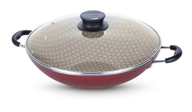 Panela Wok  ø 36cm com Tampa de Vidro 6,6 litros Vermelha Paris Tramontina 20545/736 é boa?