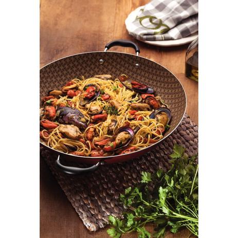 Panela Wok Tramontina Paris Antiaderente 36cm Cereja 6L Menor preço em Panela Wok Tramontina Paris Antiaderente 36cm Cereja 6L