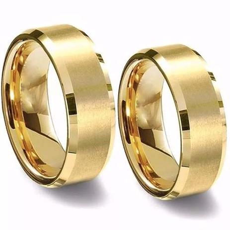 Par De Aliança Chanfrada De Tungstênio 8mm Folheada A Ouro - Margo bonita Menor preço em Par De Aliança Chanfrada De Tungstênio 8mm Folheada A Ouro - Margo bonita