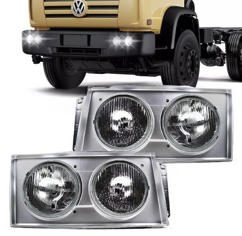 Par Farol Duplo Caminhao Vw Titan Worker 7-110 8-120 8-150 9-150E 2000 2001 2002 Com Moldura Prata - Fortluz Menor preço em Par Farol Duplo Caminhao Vw Titan Worker 7-110 8-120 8-150 9-150E 2000 2001 2002 Com Moldura Prata - Fortluz