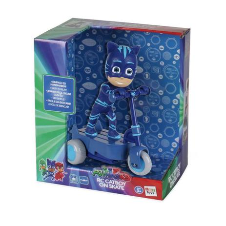 Patinete Menino Gato Pj Masks De Controle Remoto Da Candide Menor preço em Patinete Menino Gato Pj Masks De Controle Remoto Da Candide