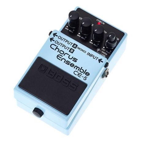 Pedal Boss Ce5 Guitarra Chorus Ensemble CE 5 Menor preço em Pedal Boss Ce5 Guitarra Chorus Ensemble CE 5