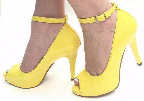 peep toe amarelo