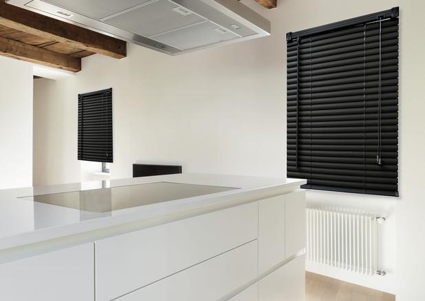 Persiana Horizontal PVC Premier - 0,50x0,60m - Preta - Linha evolux é boa?