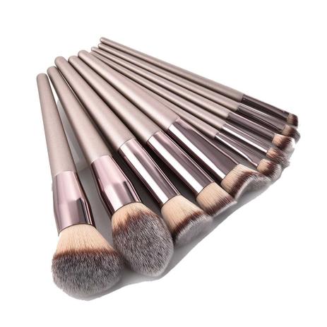 Pincel de Maquiagem Kit c/ 10 Peças Profissional Completo Champagne - Beleza Livre Menor preço em Pincel de Maquiagem Kit c/ 10 Peças Profissional Completo Champagne - Beleza Livre