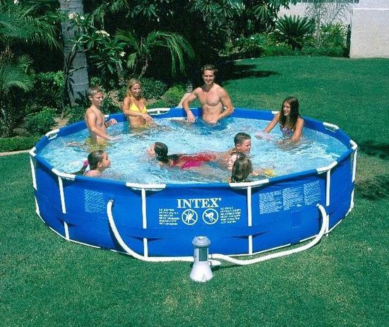 Piscina Intex 6503 Litros Estrutural com Bomba Filtrante 2006 LH 110v 28211 é boa?