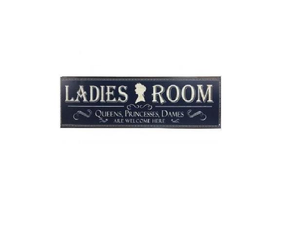PLACA DECORATIVA DE FERRO LADIES ROOM 49X15cm - Btc Menor preço em PLACA DECORATIVA DE FERRO LADIES ROOM 49X15cm - Btc