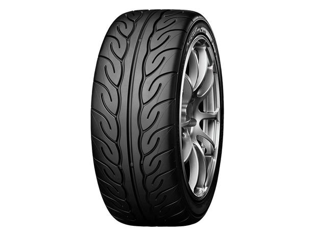 Pneu 225/40 R 18 - Neova 88W - Yokohama Menor preço em Pneu 225/40 R 18 - Neova 88W - Yokohama