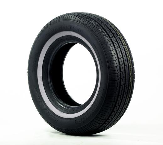 Pneu 235/75 R15  Roadtour  Powertrac - Novo - Po018w2 é boa?