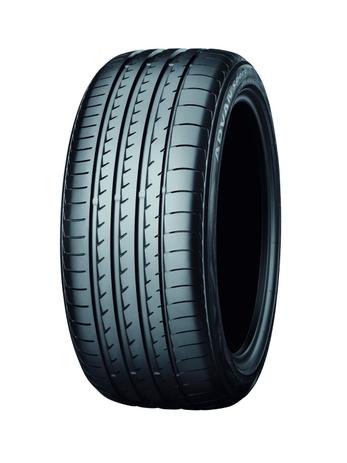 Pneu 275/40 R 19 - Advan Sport V105 105y - Yokohama Menor preço em Pneu 275/40 R 19 - Advan Sport V105 105y - Yokohama