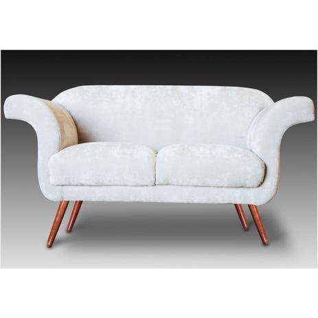 Poltrona Namoradeira Decorativa com Pés Palito Tróia Castanho Velvet Bege - Ibiza Menor preço em Poltrona Namoradeira Decorativa com Pés Palito Tróia Castanho Velvet Bege - Ibiza