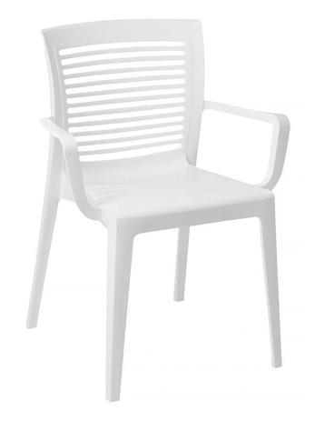 Poltrona Victória encosto vazado horizontal com braços branca - Summa - Cor Branco - Tramontina é boa?
