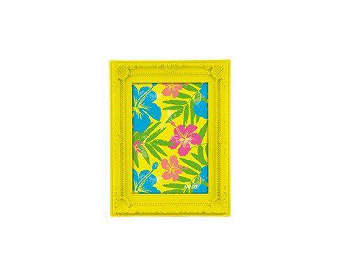 Porta-retrato amarelo neon - 10x15 cm - Mart Menor preço em Porta-retrato amarelo neon - 10x15 cm - Mart